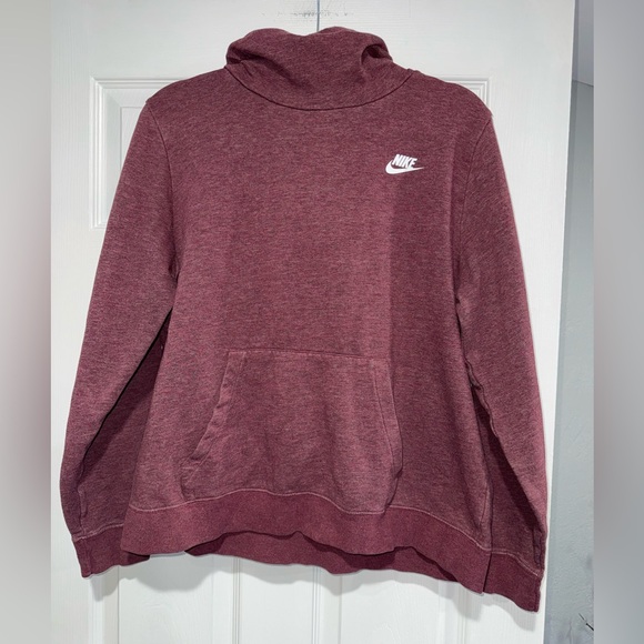 Nike Tops - Nike Women’s Sweatshirt